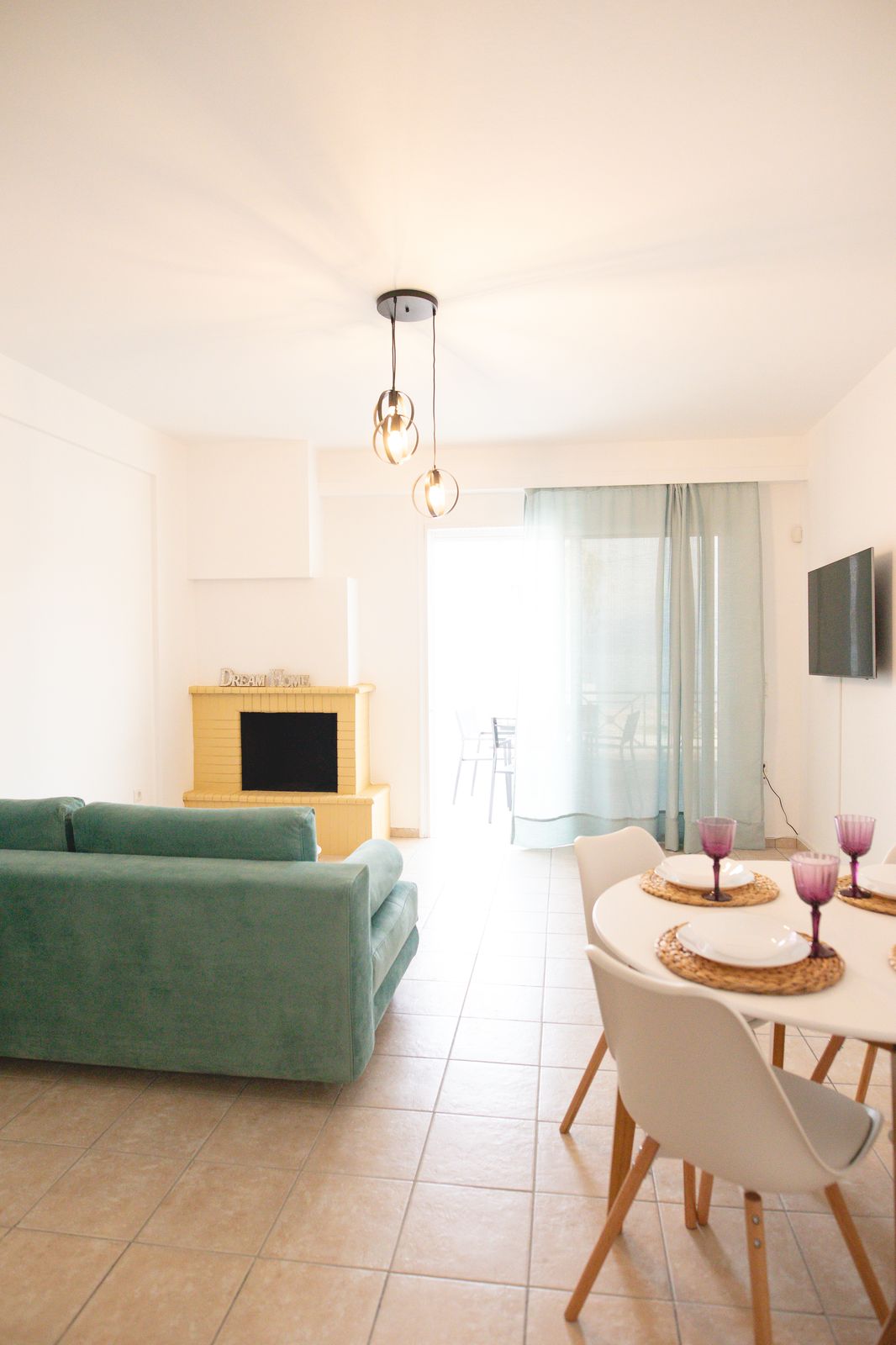 wave-2-seaside-apt-ninezerotwo_20