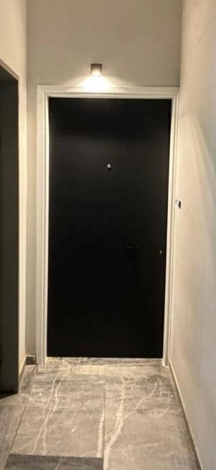 central-elegant-flat-ninezerotwo_01