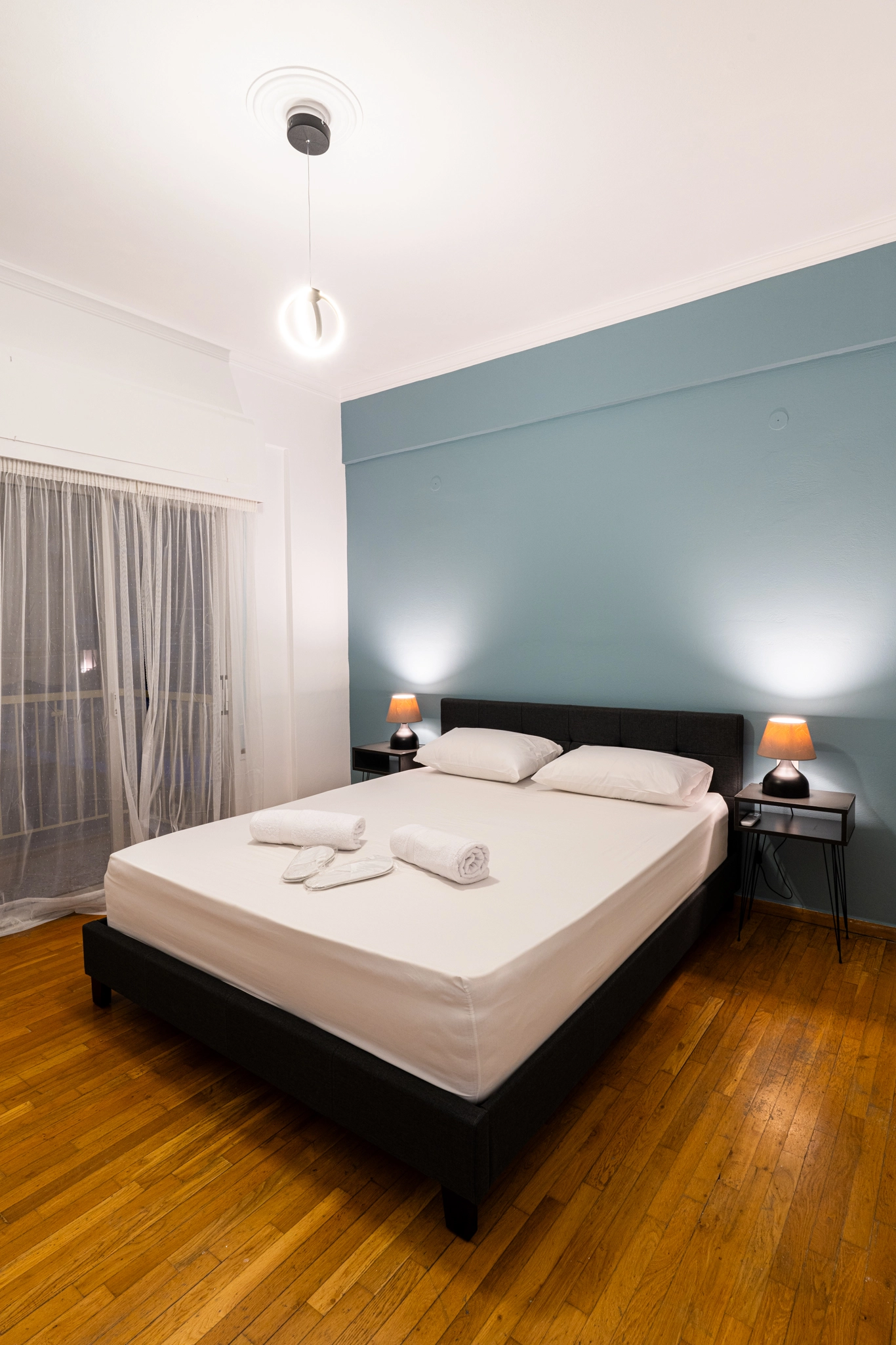 central-elegant-flat-ninezerotwo_23
