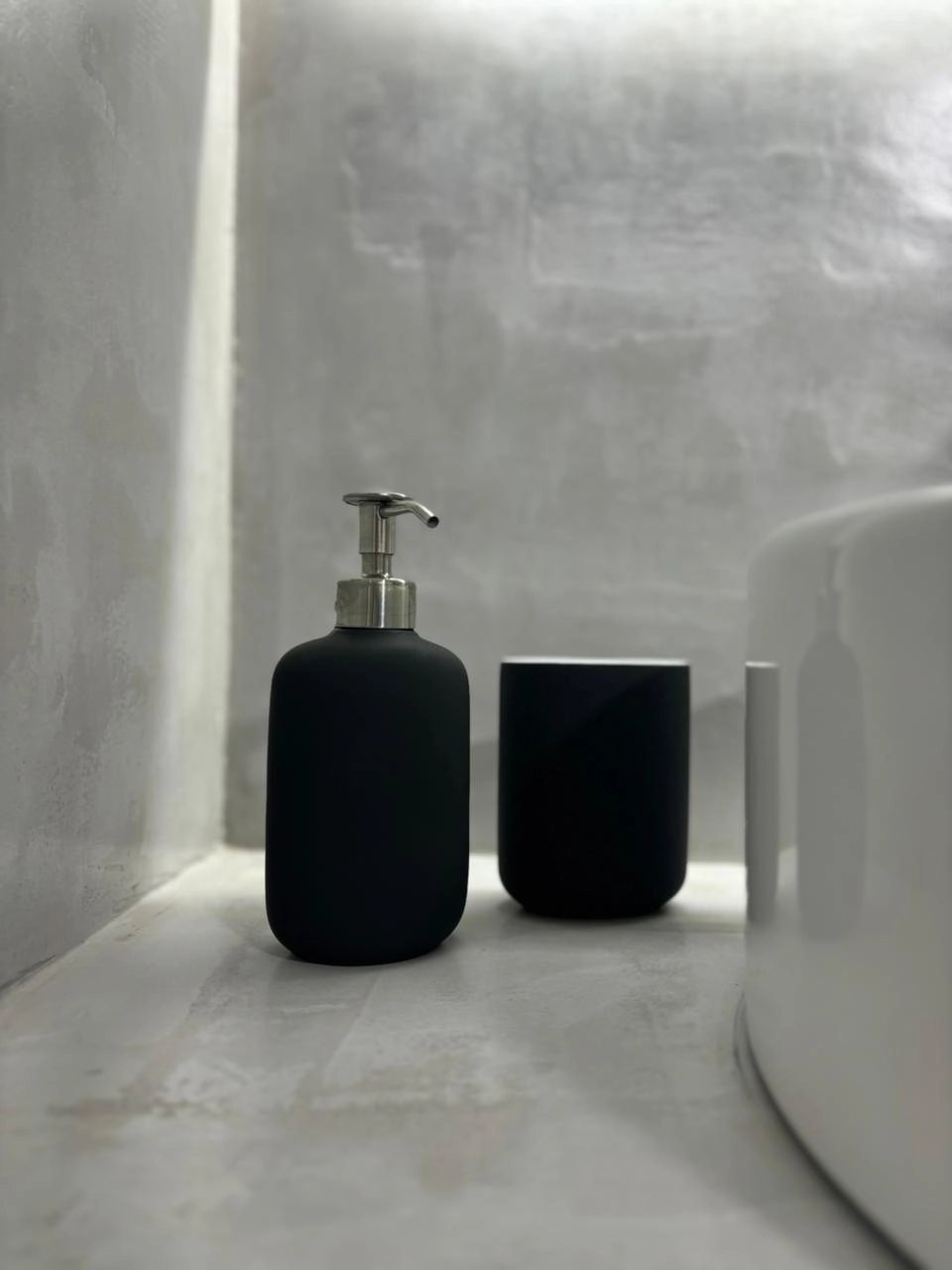 central-elegant-flat-ninezerotwo_28