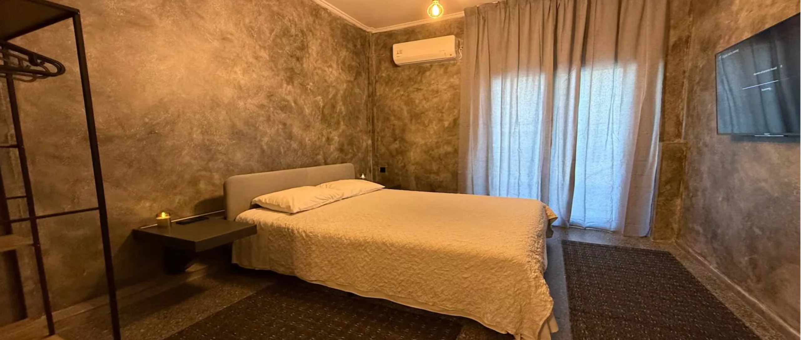central-luxury-apt-ninezerotwo_05