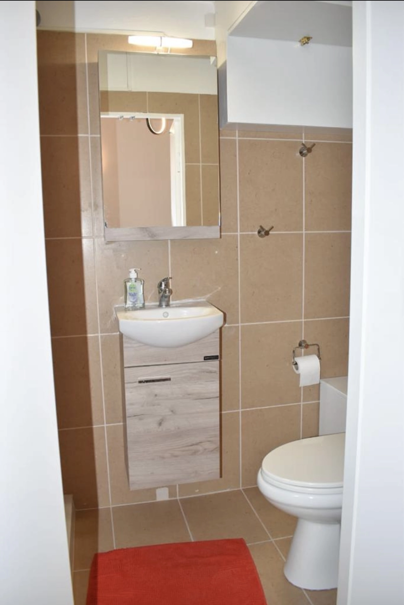 modern-cozy-flat-ninezerotwo_03